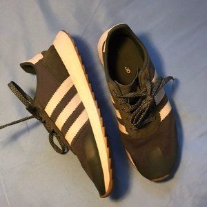 Adidas Flashback Shoes Size 10 Women / 8.5 Men Olive Green